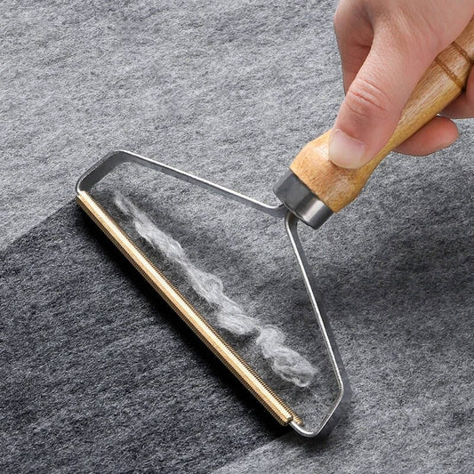 Rouleau-brosse-attrape-poil
